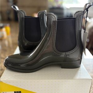 NWT Lemon Jelly Comfy 09 Chelsea Rain Boots Metal Grey Size 9.5